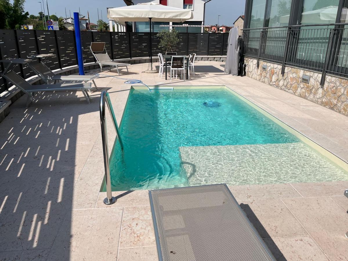Casa Danzi Βίλα Πεσκιέρα ντελ Γκάρντα Εξωτερικό φωτογραφία